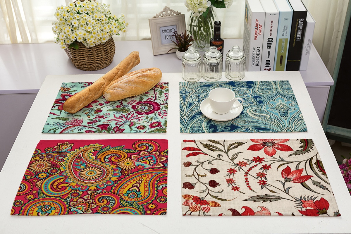 1pcs Color Ethnic Pattern Cotton Linen Placemat Rectangular Indian Coaster Late Dinner Table Tableware Decoration 42x32cm